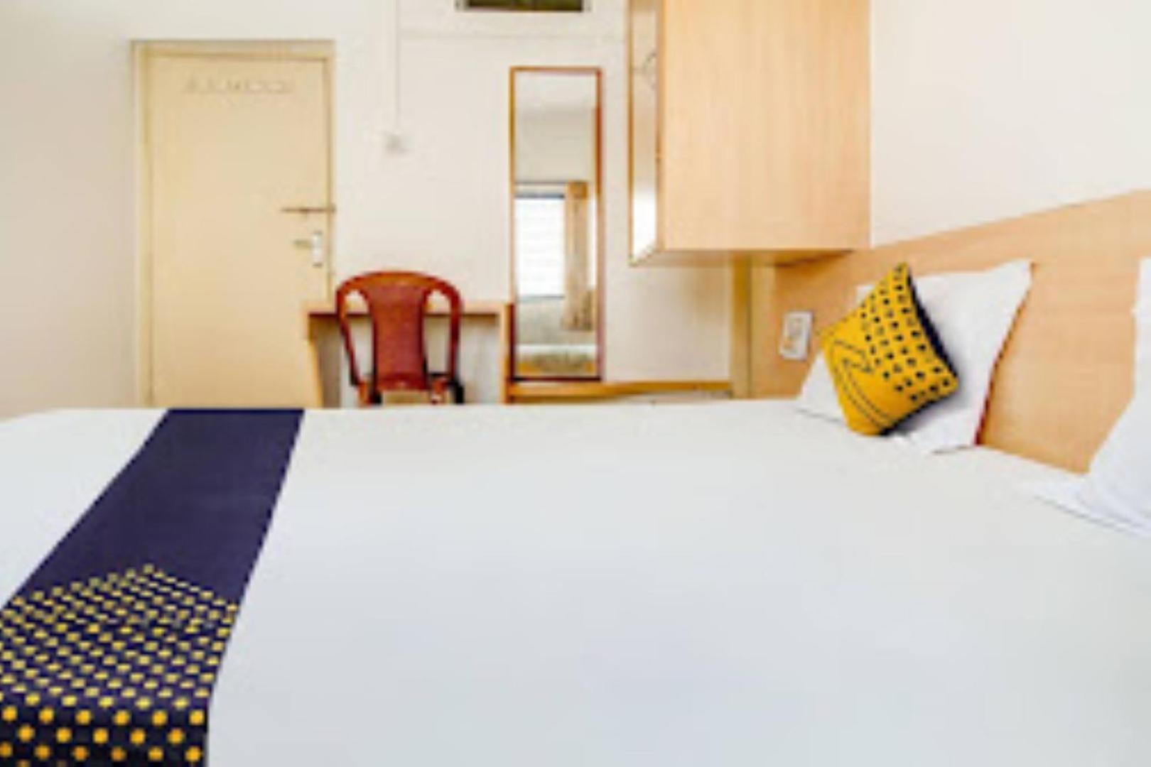 Hotel Rahi Nashik Εξωτερικό φωτογραφία