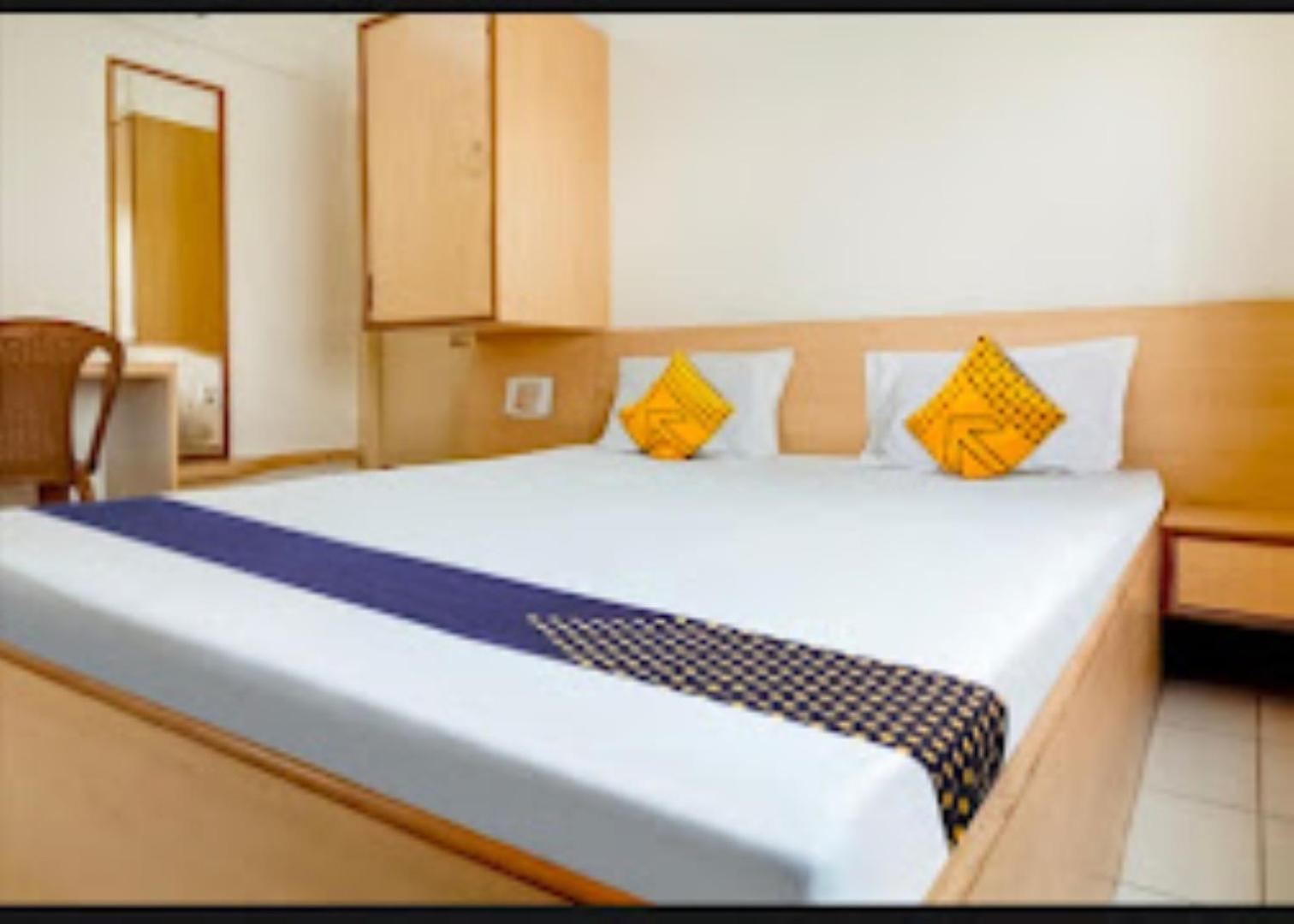 Hotel Rahi Nashik Εξωτερικό φωτογραφία